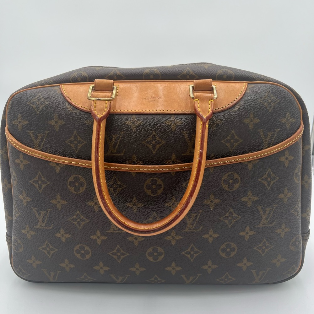 Authentic Louis Vuitton Monogram Deauville bag (Preowned)